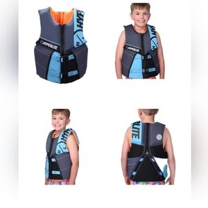 Hyperlite youth Life Vest Kids Large 55lbs to 88 lbs camouflage